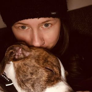 Meet your Posher, Devin